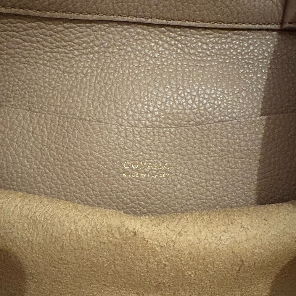 Cuyana tall easy tote in cappuccino - Picture 13 of 16